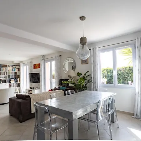 Villa Equipee Avec